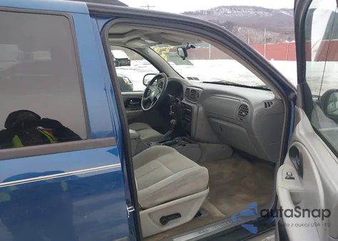 2005 Chevrolet Trailblazer Ls from USA, damaged, VIN 1GNDT13S652292090